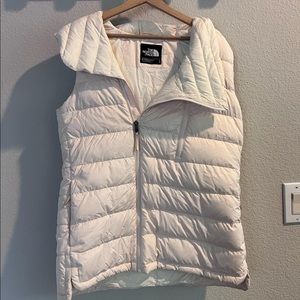 North face vest sz L
